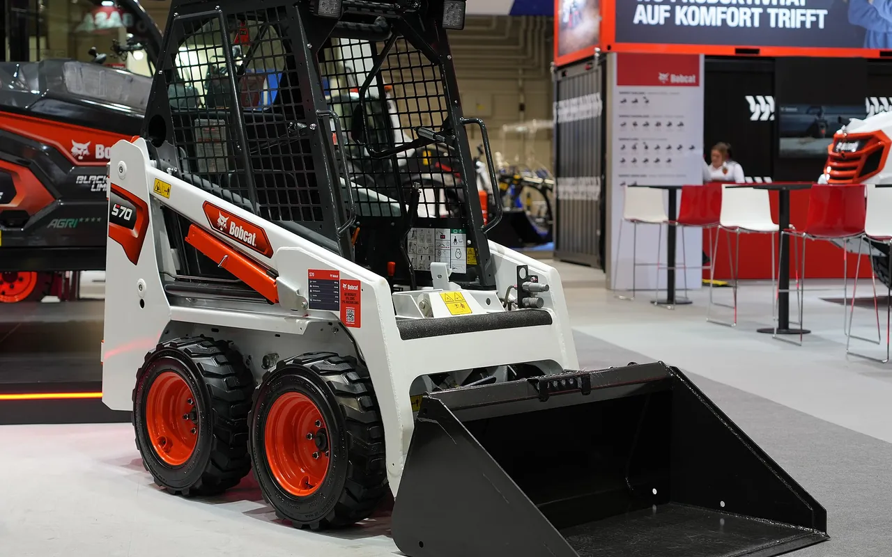 Bobcat S70