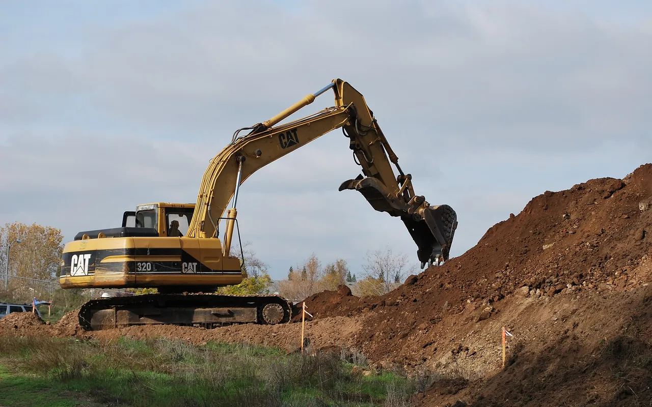 Caterpillar 320